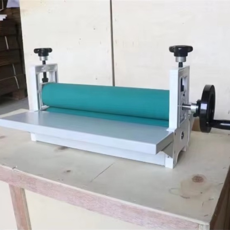 آلة تغليف يدوية باردّة التبريد - مراجعة Laminator Cold Roll وسعره